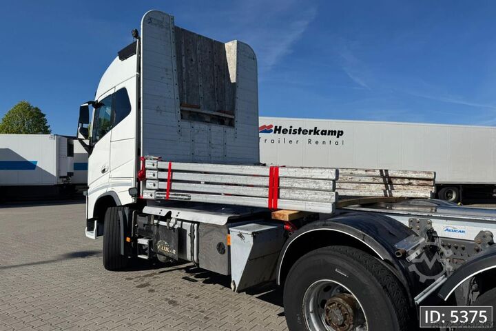 Timber transporter Volvo FH16 750 Globetrotter XL, Euro 6, 8x4 / Hydraul...