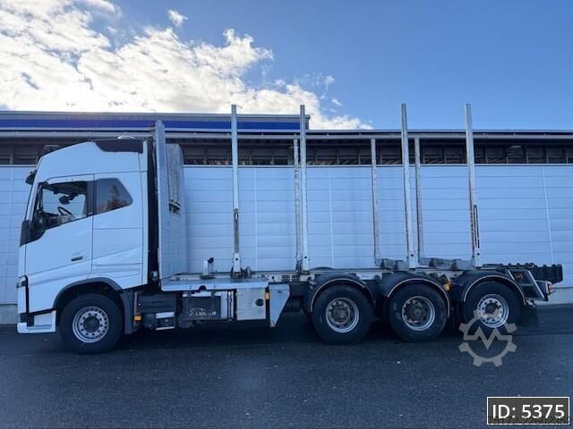 Timber transporter Volvo FH16 750 Globetrotter XL, Euro 6, 8x4 / Hydraul...