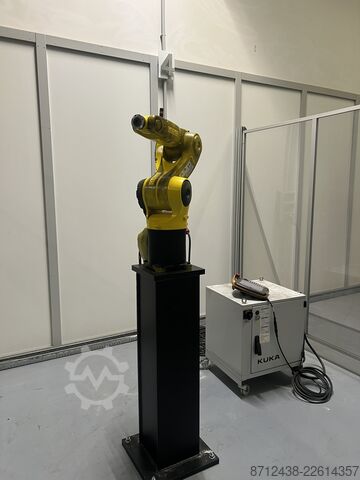 Industrial robot KUKA KR 6 R700 WP