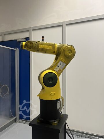 Industrial robot KUKA KR 6 R700 WP