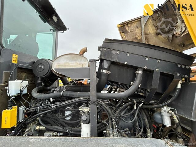 Niveladora New Holland F156.6 A/6x6/Trimble EM 400/5 Z. Heckauf