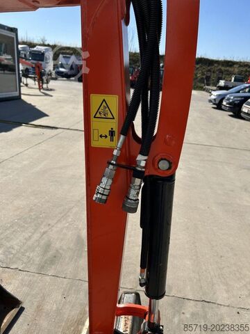 Minigraver Kubota KX019-4 HI (9417)