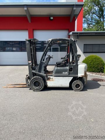 Čelný vysokozdvižný vozík NISSAN Uni Carriers 25