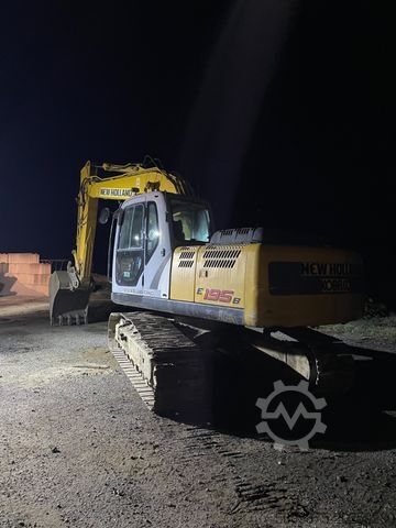 Excavadora de cadenas NEW HOLLAND E 195 B