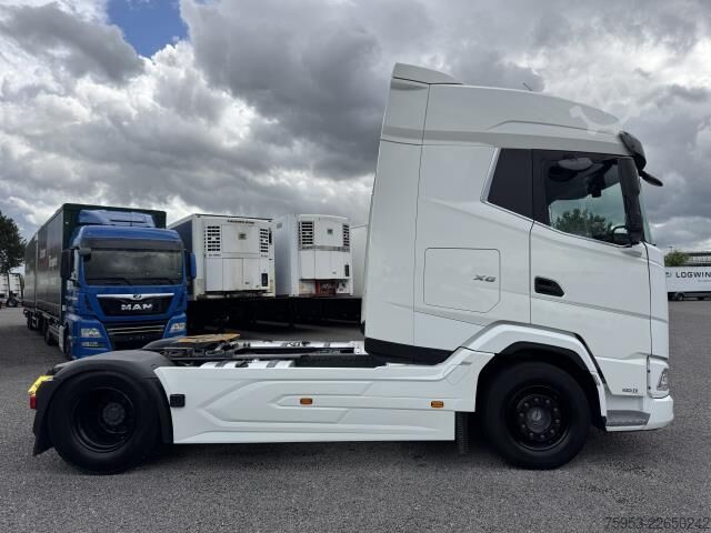 Standart çekici ünitesi DAF XG 530 FT 4x2 Standklima Intarder
