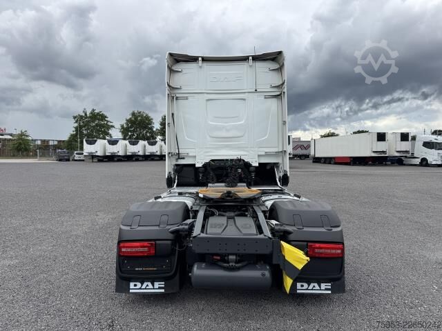 Standart çekici ünitesi DAF XG 530 FT 4x2 Standklima Intarder