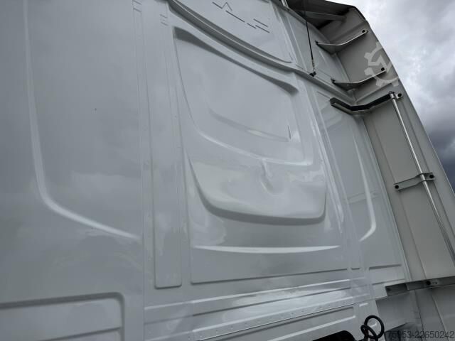 Standart çekici ünitesi DAF XG 530 FT 4x2 Standklima Intarder