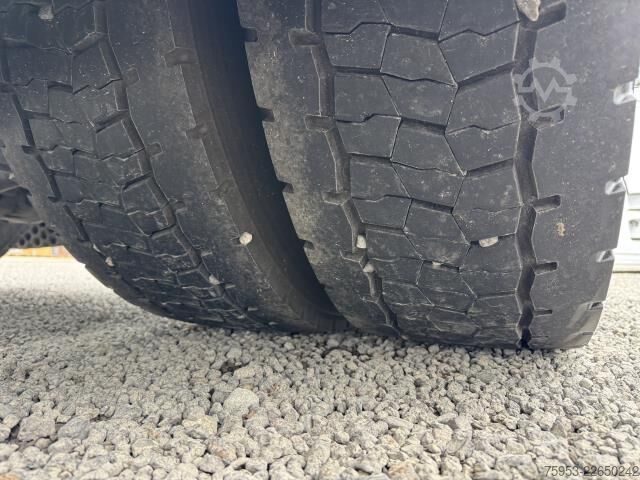 Standart çekici ünitesi DAF XG 530 FT 4x2 Standklima Intarder