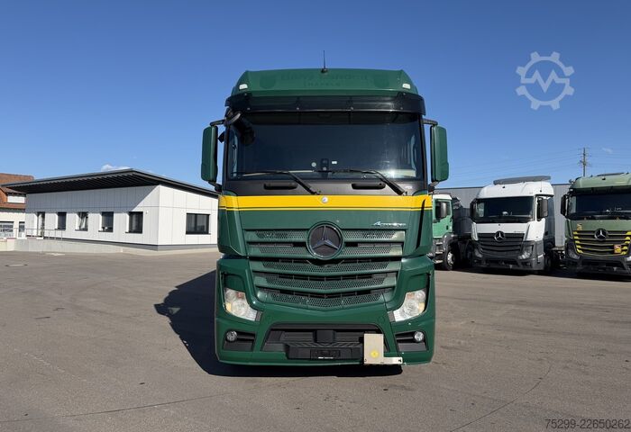 Truk bak datar dengan terpal Mercedes-Benz Actros 1845 4x2 Plane/HB / Swiss-Vehicle