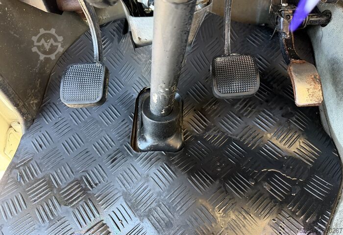Truk container hook arm (roll-off) Iveco 300-30 AH 8x4 Hakengerät / Swiss-Vehicle