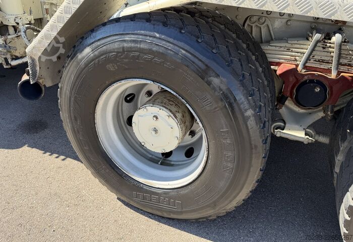 Truk container hook arm (roll-off) Iveco 300-30 AH 8x4 Hakengerät / Swiss-Vehicle