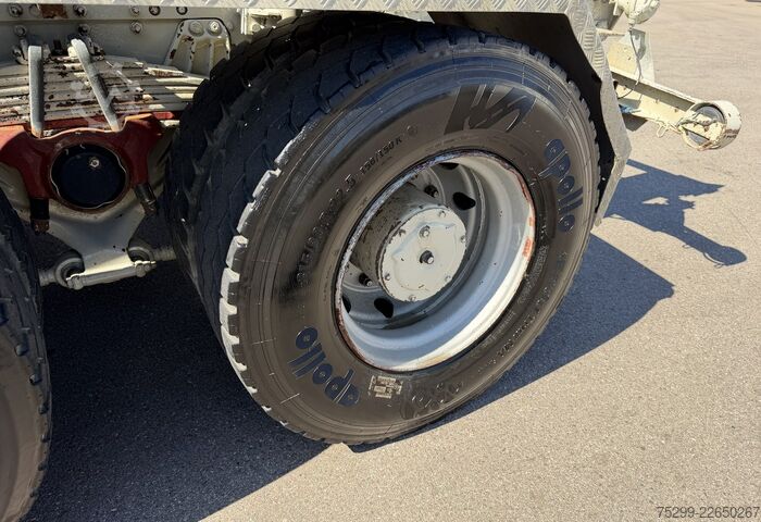 Truk container hook arm (roll-off) Iveco 300-30 AH 8x4 Hakengerät / Swiss-Vehicle