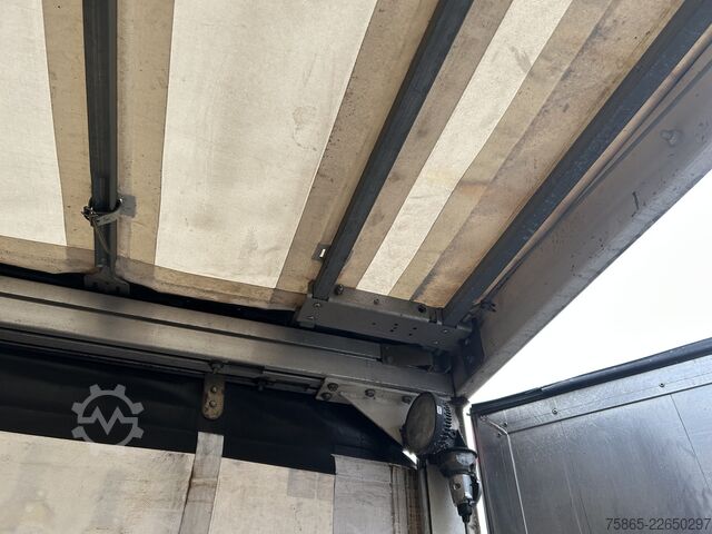Lona corredera Man TGM 18.290 Euro 5 / 18 Ton / 552 dkm / Curtains...