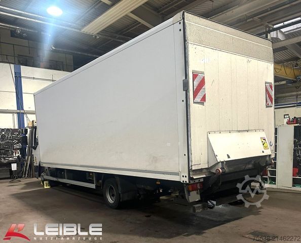 Furgoneta caja DAF LF 210 FA*LBW*540tkm*Radlager Schaden
