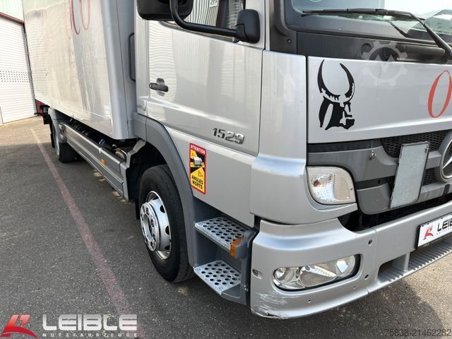 Camión caja MERCEDES-BENZ Atego 1529*Koffer*Bär LBW*Klima*43m³*Euro5