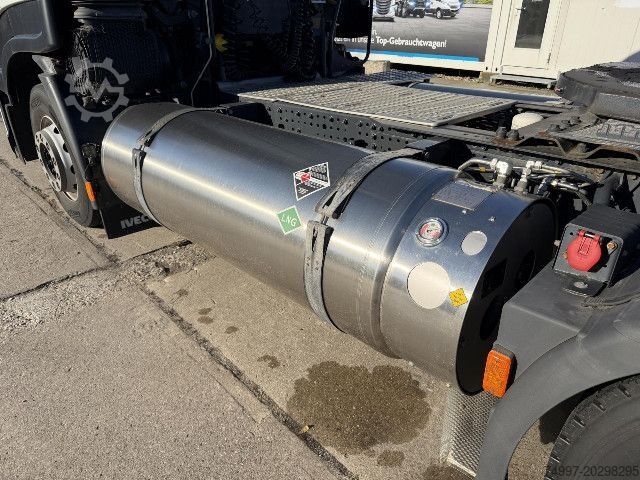 Standard tractor unit IVECO AS440S46T/P LNG / Intarder