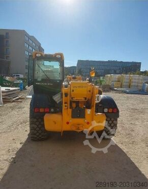 Wózek widłowy z ramieniem teleskopowym JCB 540-140