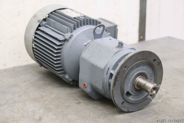 Gírmótor 1,1 kW 73 snúninga á mínútu SEW-Eurodrive RF43 DT90S4/TH