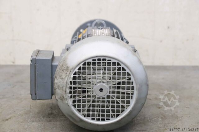 Gírmótor 1,1 kW 73 snúninga á mínútu SEW-Eurodrive RF43 DT90S4/TH