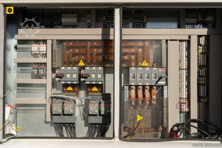 αντλία ψύξης/θερμότητας Used Aircooled chiller TRANE RTMA170 594.2 kW / 675.7 kW  2016 yom