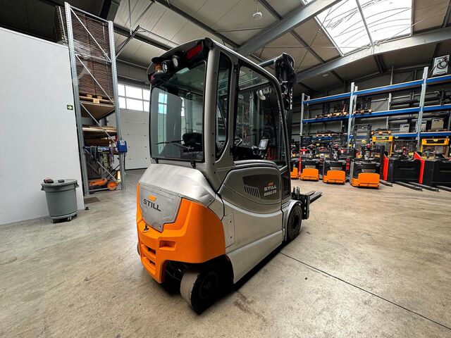S+UVV 05/27 protecție laterală. Electric, 5.917 ore Still RX 60-25