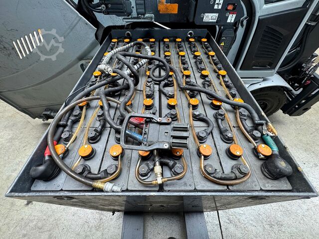 S+UVV 05/27 protecție laterală. Electric, 5.917 ore Still RX 60-25