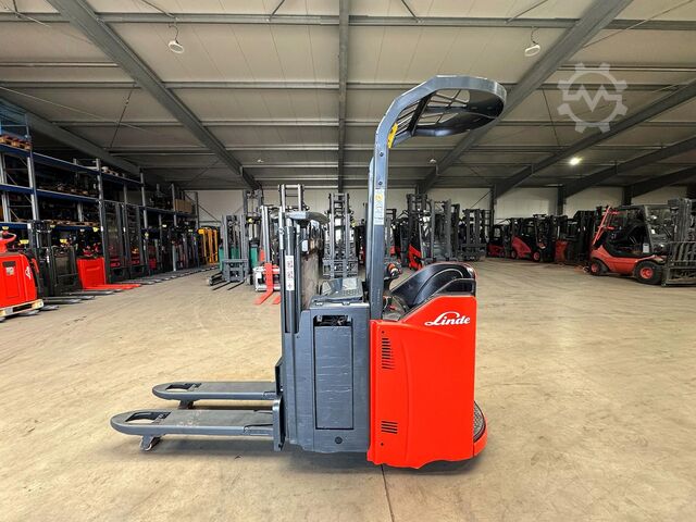 S+UVV 03/27 Elevador inicial eléctrico 5.199 h Linde D 12HPSP