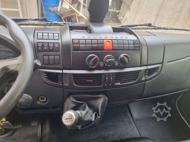 Chiếc vali Iveco iveco 75E21 P FURGONE E SPONDA EURO 6