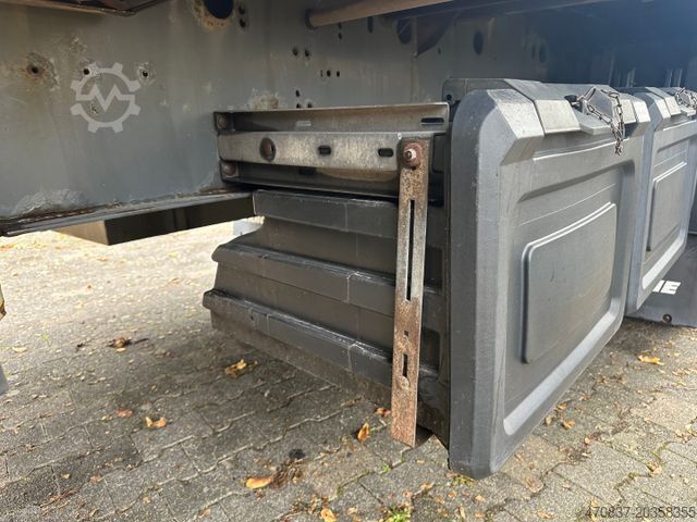 Відкритий напівпричіп з тентом KRONE SD Palettenkasten / Lift / BPW