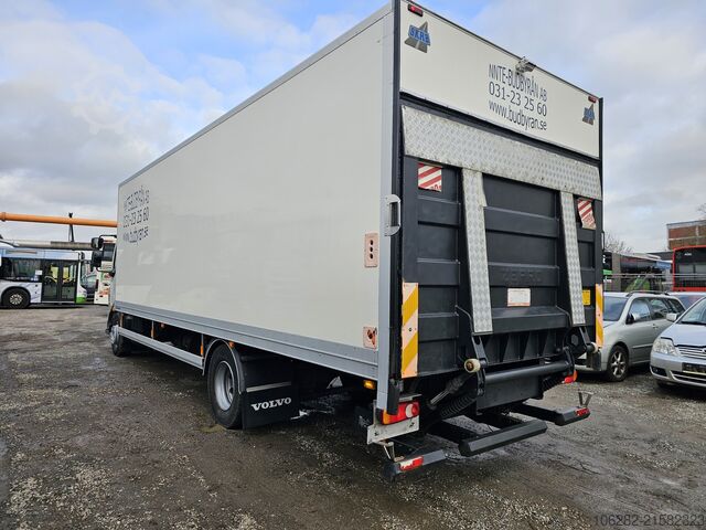 Samochód ciężarowy typu furgon Volvo FL 240 4x2 14Tons Hebebühne Blatt/Luft