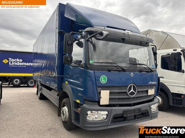 Camião plataforma com lona  Atego 1224L 2T LBW L Curtainsider