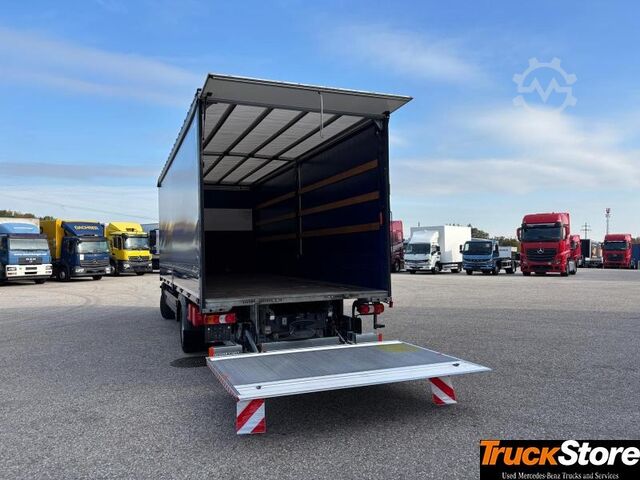 משאית שטוחה עם ברזנט  Atego 1224L TOPZUSTAND Curtainsider
