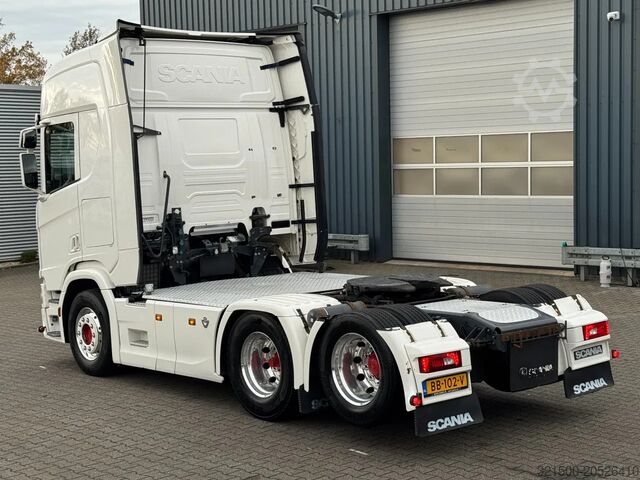 Standard-SZM Scania R580 V8 6x2 Retarder Full Air Boogie