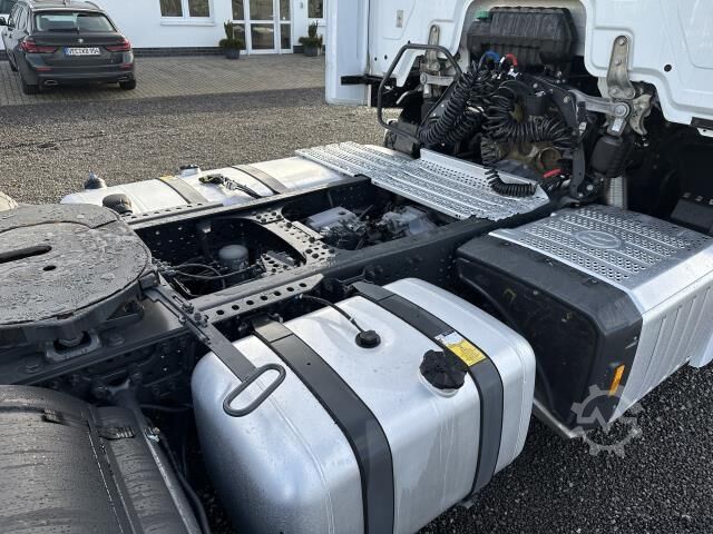 Volume tractor unit Mercedes-Benz 1853 LSNRL Actros BigSpace Retarder Lowliner