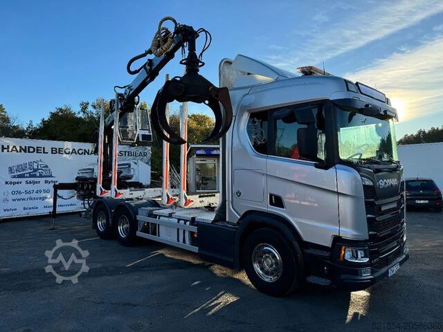 Transportador de madera Scania R730 V8 6X4, Retarder, Timber-truck + Kran, 2020