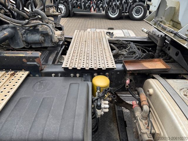 Betonszállító teherautó Liebherr Betonmischer Concrete Auflieger 10 m³