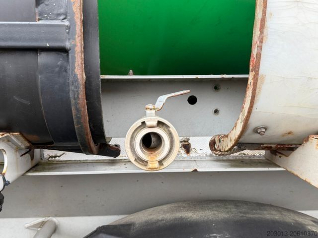 Betonszállító teherautó Liebherr Betonmischer Concrete Auflieger 10 m³