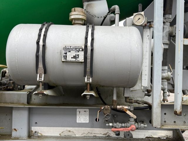 Kamion mikser za beton MAN TGS 18.440 4x4H Eur 5 + Betonauf. Müller 10 m3