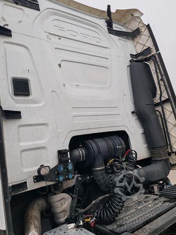 Volume tractor unit FORD F-MAX 500 mega