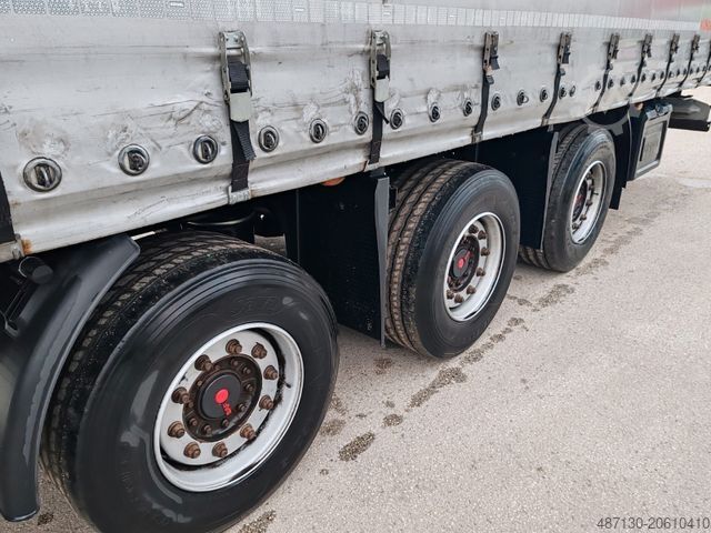 Semi-reboque aberto com lona KÖGEL S24-1 mega