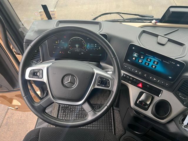 Standartinis vilkikas MERCEDES-BENZ ACTROS 1851 * TOP  * ACC * 2X TANK * VOLL *
