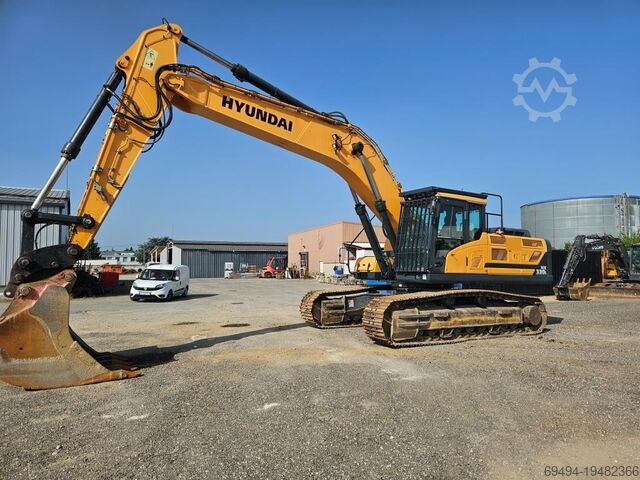 Escavatore cingolato HYUNDAI HX 330 L