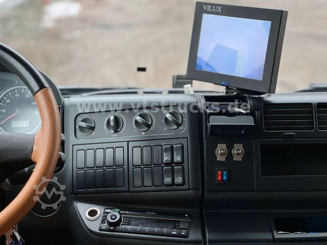 Sığır taşıma kamyonu MAN TGL 12.220 4x2 4.Pferdetransporter m. Wohnabteil