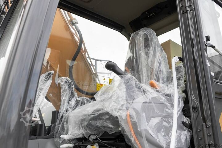 Crawler excavator CASE CX 300 E