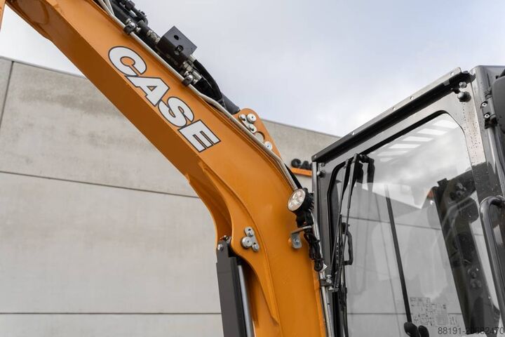 ミニショベル CASE CX 25 D