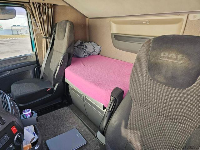 Standart çekici ünitesi DAF XF 410 Space Cab, Euro 6, Standklima