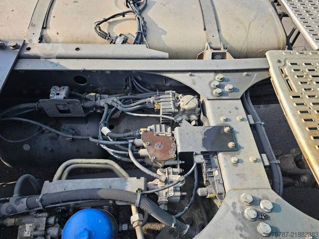Standart çekici ünitesi DAF XF 410 Space Cab, Euro 6, Standklima