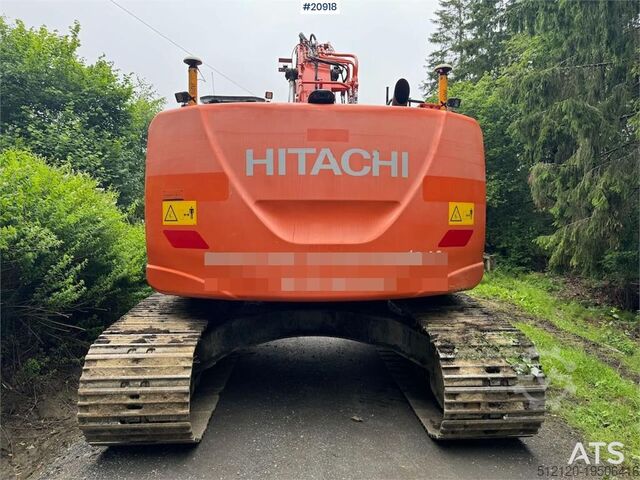 Crawler excavator Hitachi ZX225 Tracked Excavator w/ Rototilt, Grading Bucke