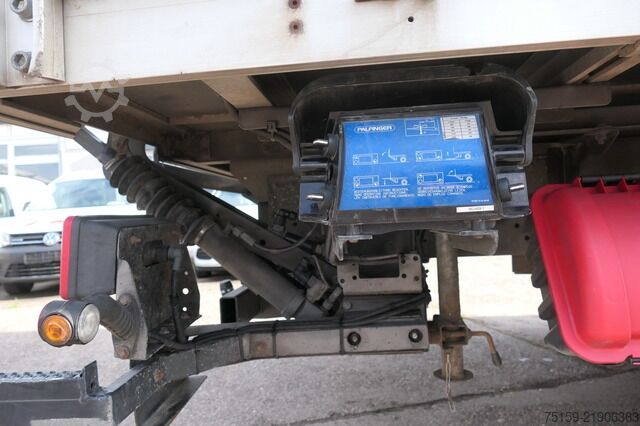 Transportador con plataforma y toldo iveco Daily 70C18H D70C DoKa LBW AHK Klima Tempomat Regaleinbauten COC Standheizung