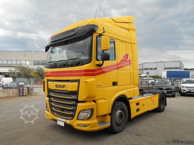 Tracteur routier standard DAF XF 480 SC